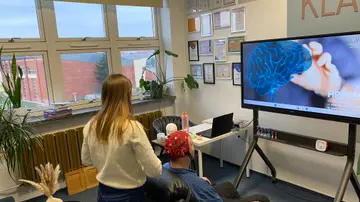 Trening biofeedback EEG w pracowni psychologa - Centrum Edukacji Klamerka we Wrześni